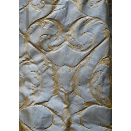 1289 - Three Colefax & Fowler country house curtains, full length, lined and interlined with triple ple... 