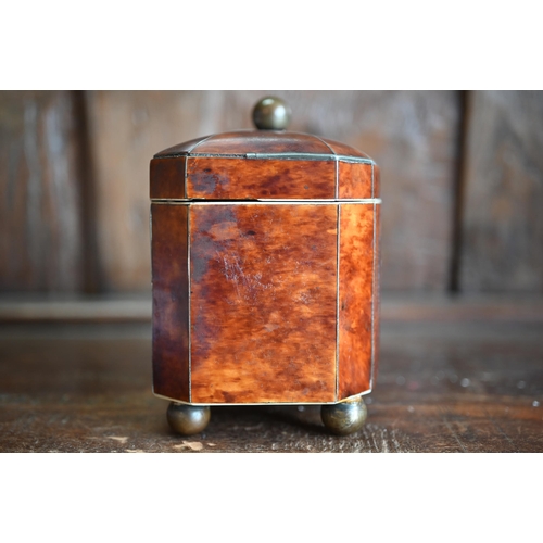 1092 - A Georgian tortoiseshell and ivory strung tea caddy, with twin lidded canister tops to the interior,... 