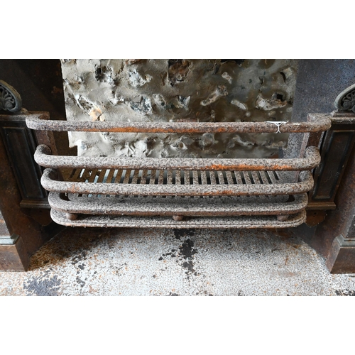 1038 - Two 19th century Adam style cast iron fireplaces / surrounds, both as removed and reclaimed from lon... 