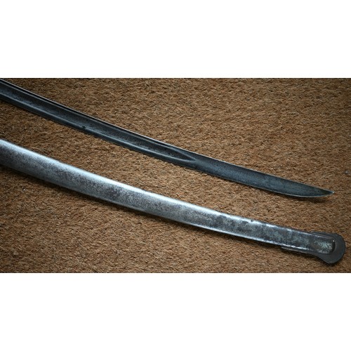 1304 - A Continental military side arm, the wide curved single fuller blade stamped W.Walskheid, Solingen w... 