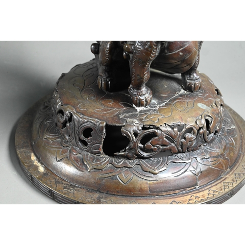 595 - A large 19th century Japanese bronze koro and pierced domed cover with Karashish finial, Meiji perio... 