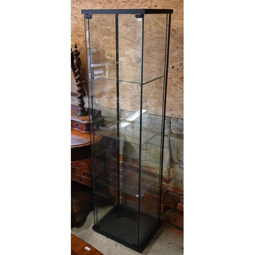 518 - A modern glass tower display cabinet