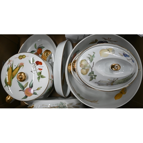 65 - An extensive collection of Royal Worcester Evesham wares, 60 pieces approximately (including lids) (... 