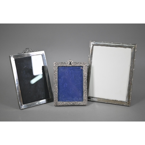 122 - Three silver photograph frames - two Birmingham 1900/1901, the other London 1916 (3)