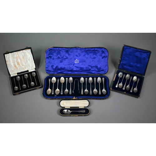 147 - A quantity of Victorian and later silver teaspoons, in associated cases, 9.9oz total