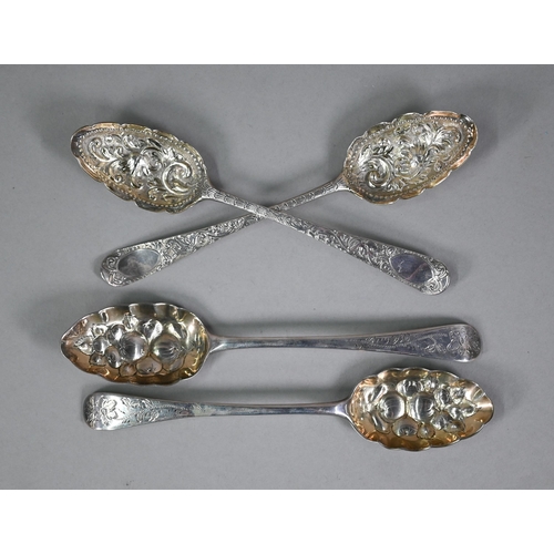 167 - Two pairs of berry spoons, of Georgian origin, with gilt bowls, 7.4oz