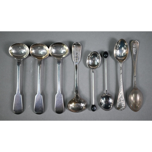 168 - An Edwardian cased set of six floral-engraved teaspoons, Wakely & Wheeler, London 1902 and a cas... 