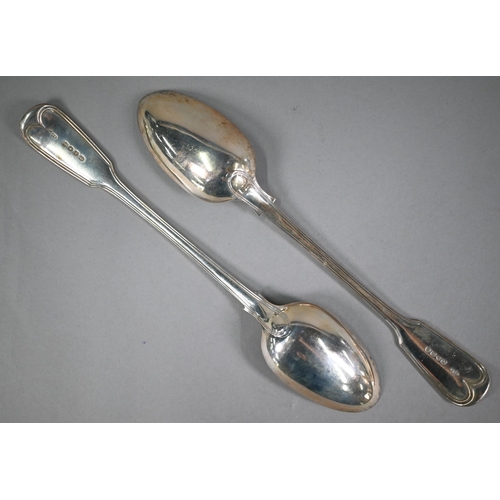 179 - A matched pair of Victorian silver fiddle and thread stuffing spoons, Chawner & Co, Lonon 1842/5... 