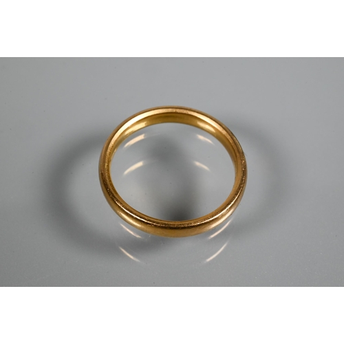 257 - A 22ct yellow gold wedding band, size L 1/2, approx 4g