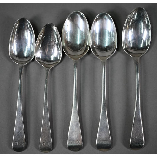 39 - A pair of George III silver old English pattern tablespoons, Peter & William Bateman, London 180... 