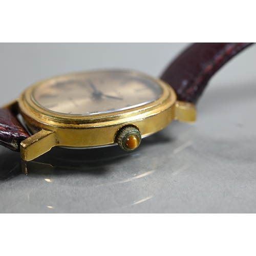 406 - An Omega De Ville (quartz) gents wristwatch, the gilt dial with date aperture within 3 mm dai. case ... 