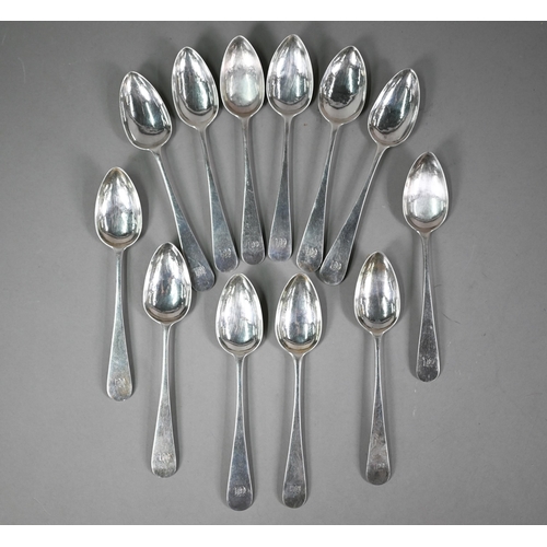 78 - A set of twelve George III Scottish silver dessert spoons, Francis Howden, Edinburgh 1805/06, 12.1oz