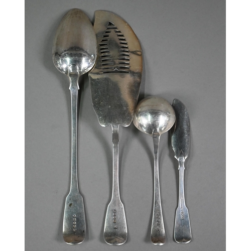 93 - A George IV silver fiddle pattern basting spoon, Eley & Fearn, London 1822, to/w a similar fish ... 