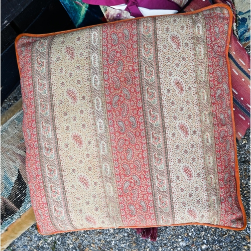 842 - Four assorted antique kelim faced cushions to/with two Indian printed cushions (6)