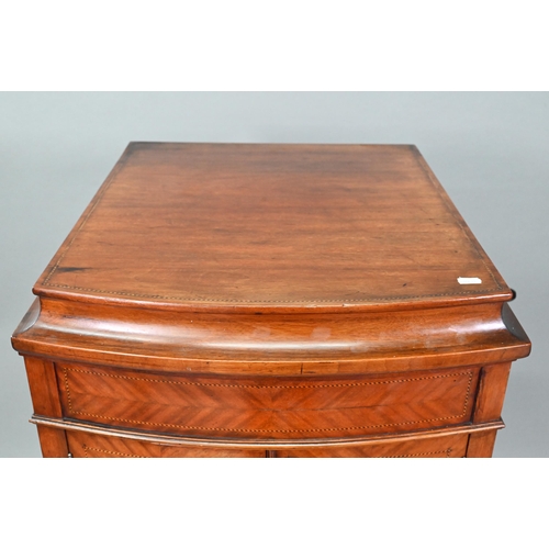 866 - A vintage walnut cased Paragon gramophone, early 20th century c/w a quantity of discs