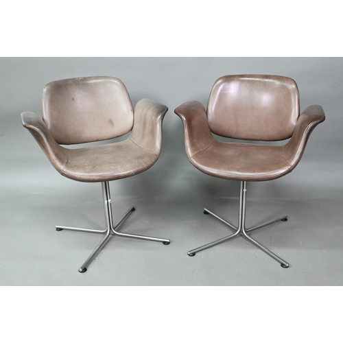 882 - Johannes Foersom & Peter Hiort-Lorenzen for Erik Jorgensen, a pair of EJ025 Flamingo chairs, the... 