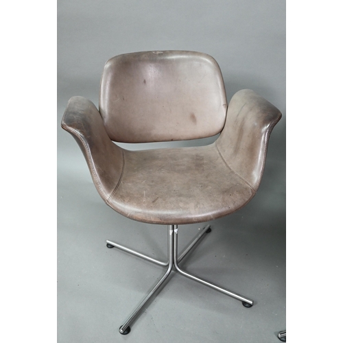 882 - Johannes Foersom & Peter Hiort-Lorenzen for Erik Jorgensen, a pair of EJ025 Flamingo chairs, the... 