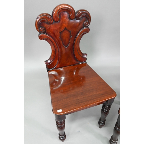 920 - A pair of Victorian mahogany shield back side chairs, a/f (2) 