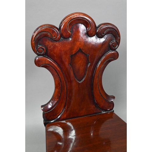 920 - A pair of Victorian mahogany shield back side chairs, a/f (2) 