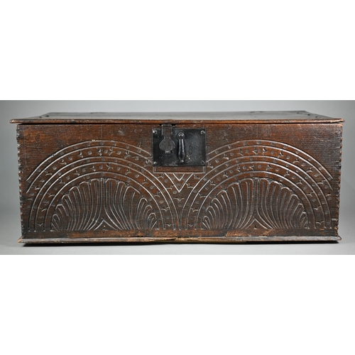 937 - A late 17th century bible box with lunette carved front, 70 cm x 36 cm x 26.5 cm h