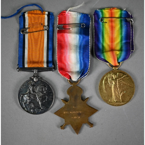 1052 - WW I casualty trio and death plaque to 1331 Pte. W. Barker, Lincolnshire Regt. comprising 1914-15 St... 