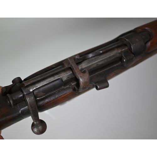 1062 - A Lee Enfield .303 British Army rifle, 113 cm long, deactivation certificate no. DA52930, c/w origin... 