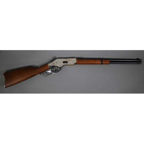 1063 - A replica Winchester carbine rifle, 98 cmPurchasers must be 18 and over - photo ID will be required... 