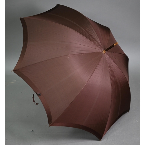 1089 - A lady's vintage umbrella by Kendal, with brown silk canopy on rosewood handle with gilt metal mount... 