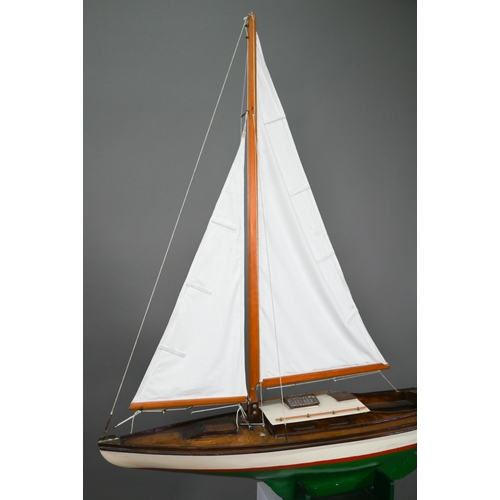 1186 - A vintage Danish scratch-built wooden sloop pond-yacht 'Simone' 113 cm high x 100 cm long