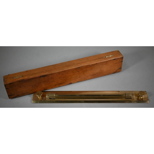 1236 - A vintage brass rolling ruler by UWW, Birmingham, 46 cm in stained pine case