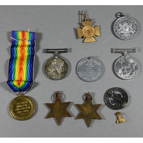 1055 - A WWI / WWII group of medals to 202549 Pte. A. G. Green, Hampshire Regt. comprising 1914-18 War Meda... 