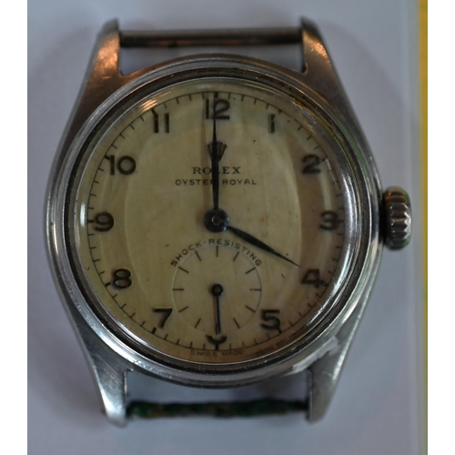 405 - A vintage Rolex Oyster Royal wristwatch, the dial with subsidiary seconds, within a 31 mm dia. steel... 