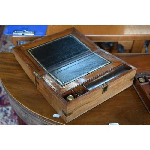 234 - A 19th century parquetry-inlaid stationery box, the fitted interior with lift-out tray, 26 cm wide, ... 