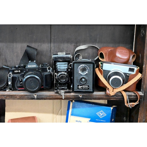 241 - Various vintage and later cameras, including Ricoh KR-5 35 mm SLR, Agfa Isolette, Zeiss Werra, Ensig... 