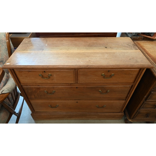 404 - An Edwardian chest of two short over two long drawers, 108 cm wide x 48 cm deep x 80 cm high