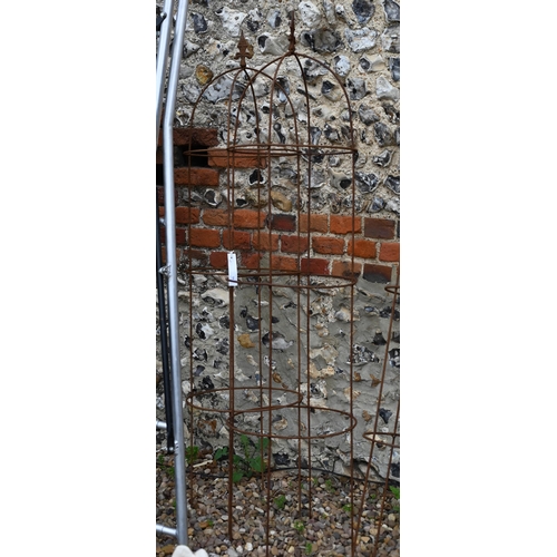 58 - A pair of weathered steel arrowhead obelisks (2)