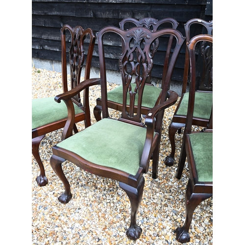 93 - A mahogany wind action extending dining table with single leaf to/w a set of five matching chairs - ... 