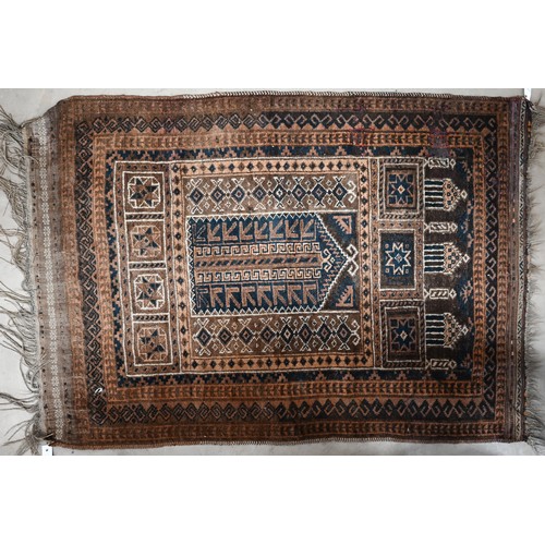 300 - Persian Baluchi brown ground prayer rug, 130 x 92 cm