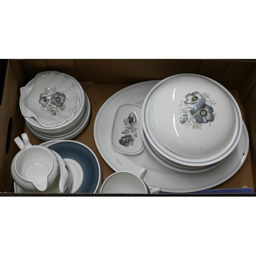 117 - A Wedgwood Susie Cooper design 'Glen Mist' dinner/coffee service (2 boxes)