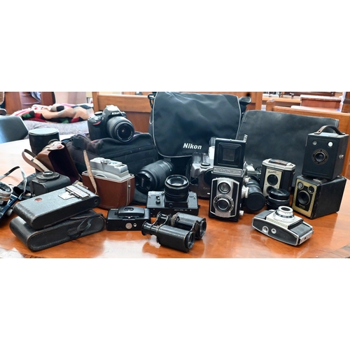 171 - A quantity of cameras including Nikon D3200 digital SLR camera, SLR lenses, vintage cameras, etc all... 