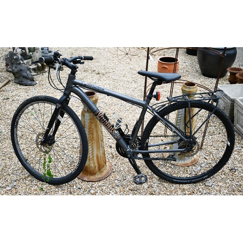 22 - A Ridgeback Element bicycle, 17
