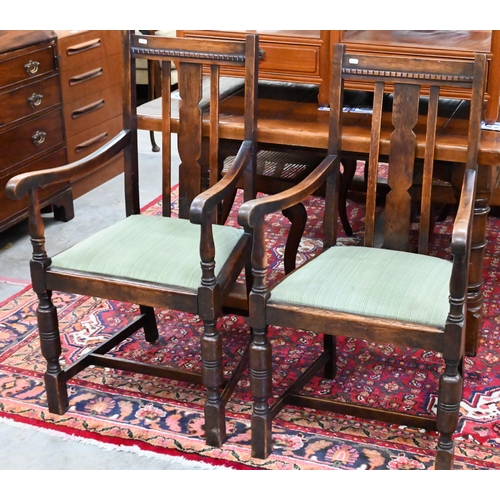 353 - A pair of oak corner chairs (2)