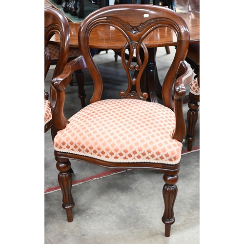 359 - A set of eight Victorian style mahogany dining chairs with lattice patterned seats (6 standard, 2 ca... 