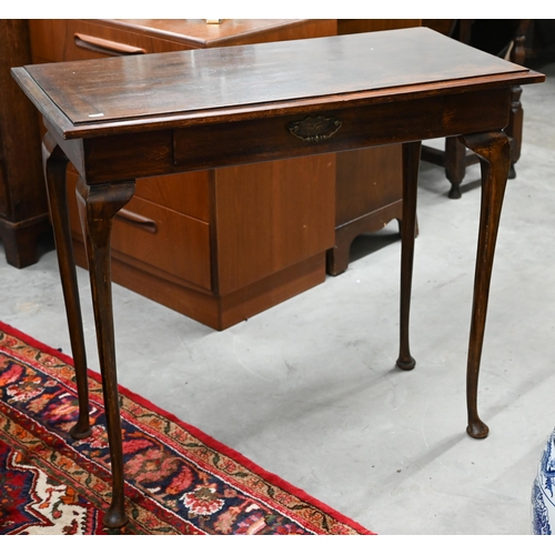 382 - An Edwardian hall table with single frieze drawer on cabriole supports, stained finish, 90 x 44 x 80... 