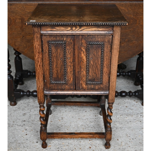 466 - An old oak barley-twist cabinet, 44 x 39 x 73 cm high a/f