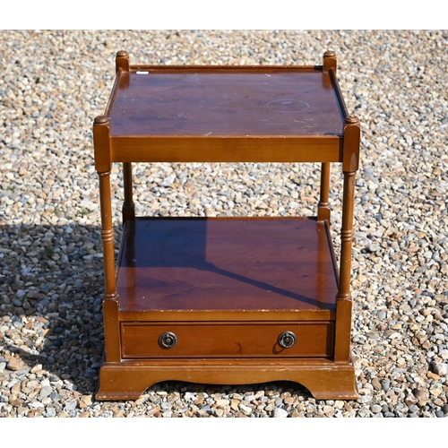 535 - # A Yew veneered bedside/lamp table 45 x 45 x 55 cm