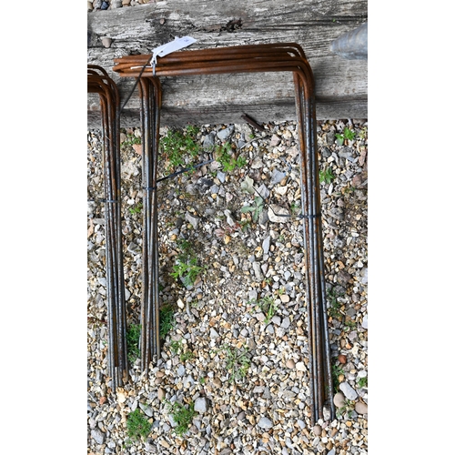56 - Ten weathered steel curved garden frames, 70 cm h x 40 cm w (10)