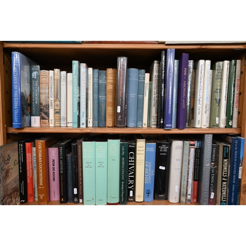 150 - A large collection of books, mostly art and architecture, on five shelves