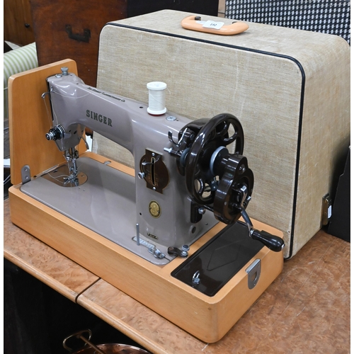 192 - A vintage 1957 Singer 201K sewing machine (little used)