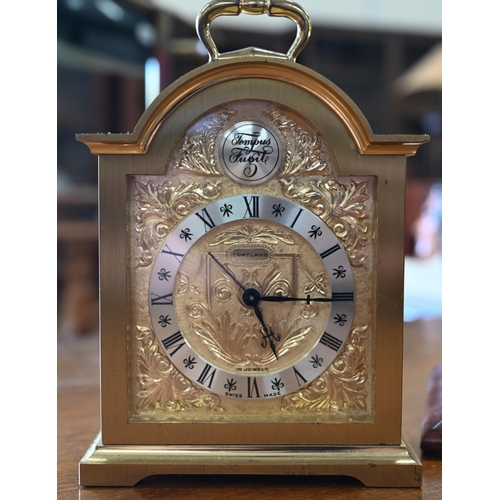 200 - A Shreve, Crump & Low Co 'Chelsea Ship's Bell' marine clock in 14 cm brass drum case with teak s... 